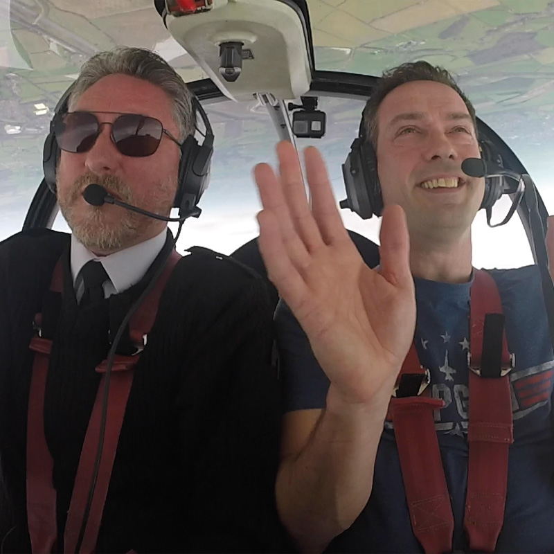 passenger completing a loop in aerobatic experience